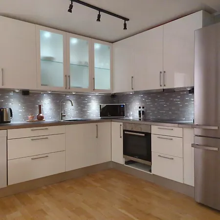 Mountain & Sea View Apartment